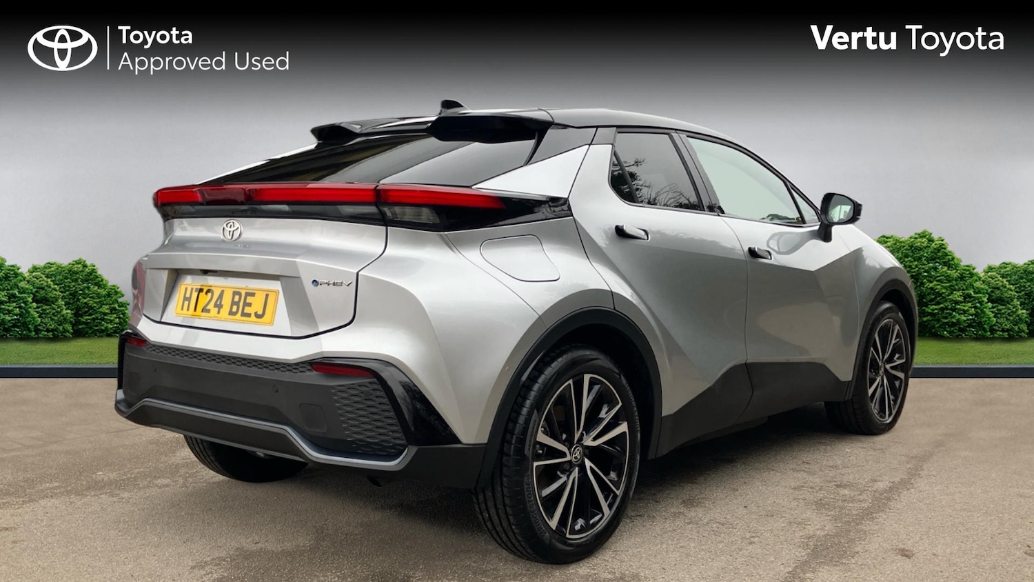 Used Toyota C-HR 2024 for sale - 77420117: Photo 2