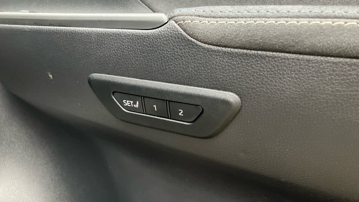 Used Toyota C-HR 2024 for sale - 77420117: Photo 35