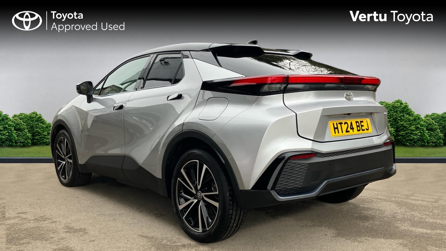 Used Toyota C-HR 2024 for sale - 77420117: Photo 4