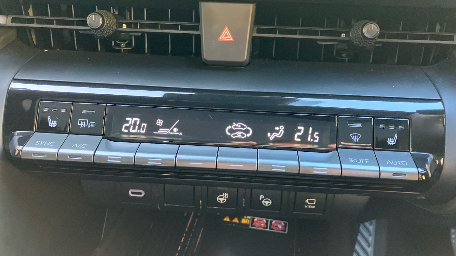 Used Toyota C-HR 2024 for sale - 77420117: Photo 55