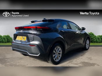 Used Toyota C-HR 2024 for sale - 76146446: Photo 2