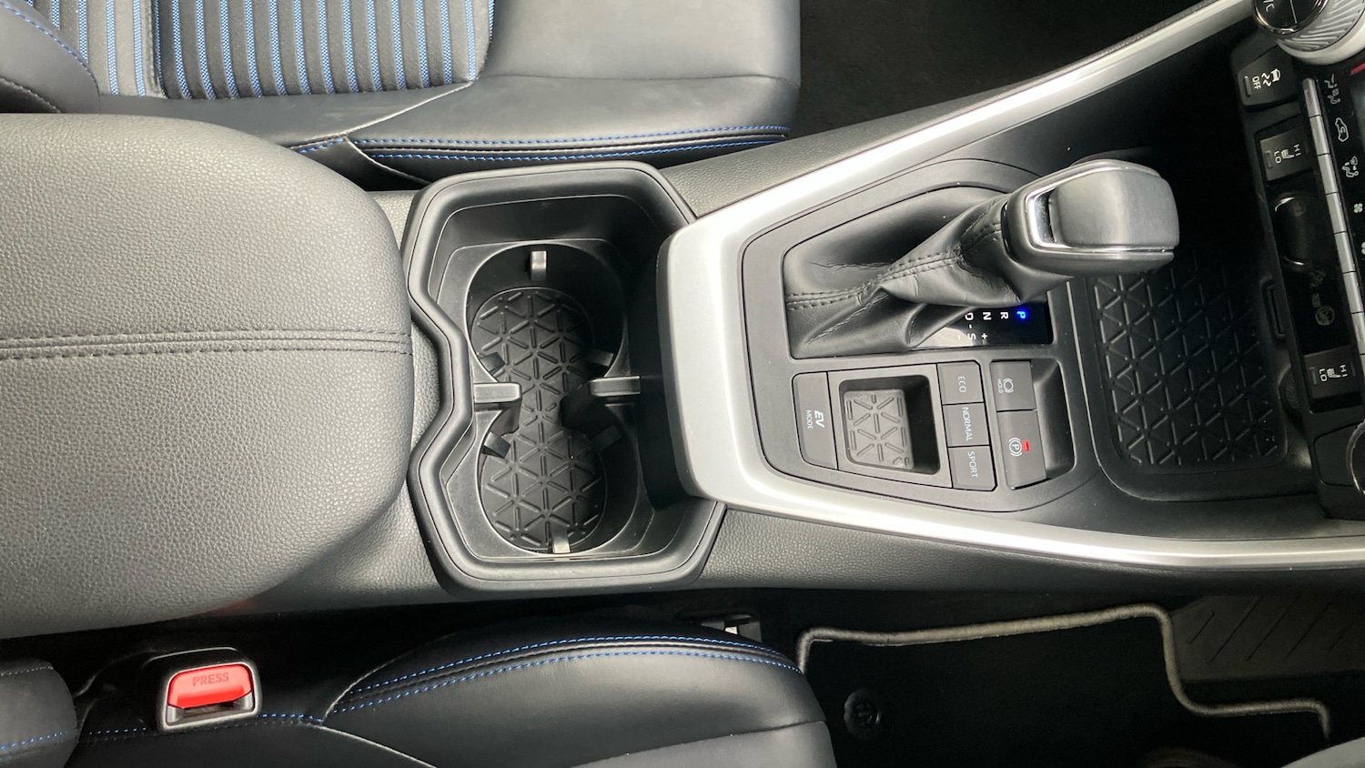 Used Toyota RAV4 2023 for sale - 77186789: Photo 44