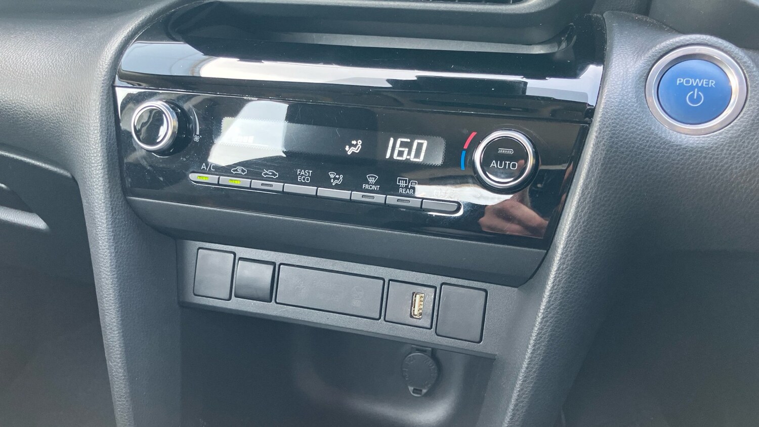Vehicle 33