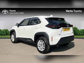 Used Toyota Yaris Cross 2023 for sale - 75700185: Photo