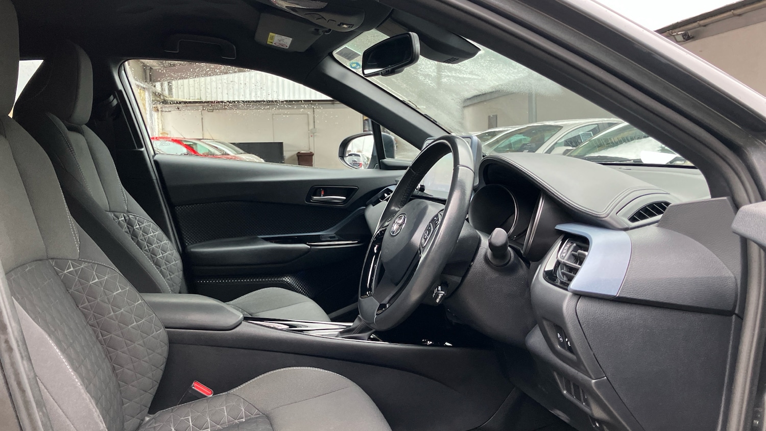 Used Toyota C-HR 2021 for sale - 77210905: Photo 11