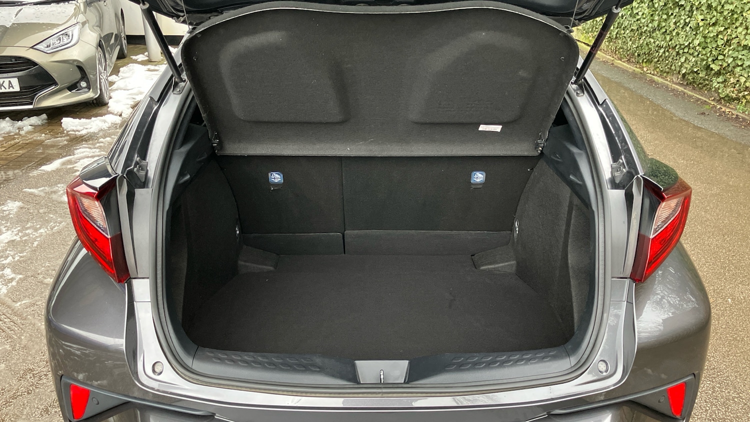 Used Toyota C-HR 2021 for sale - 77210905: Photo 14