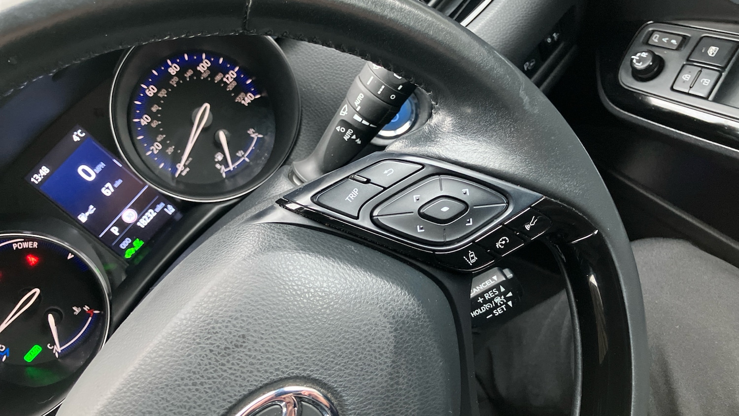 Used Toyota C-HR 2021 for sale - 77210905: Photo 34