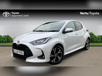 Used Toyota Yaris 2024 for sale - 77675332: Photo