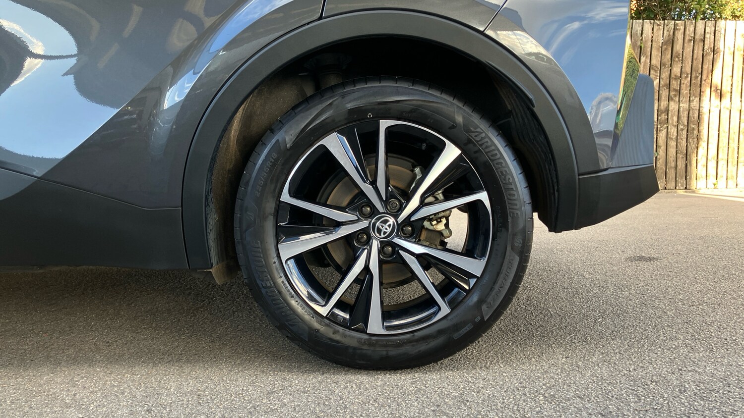 Used Toyota C-HR 2023 for sale - 76519256: Photo 18