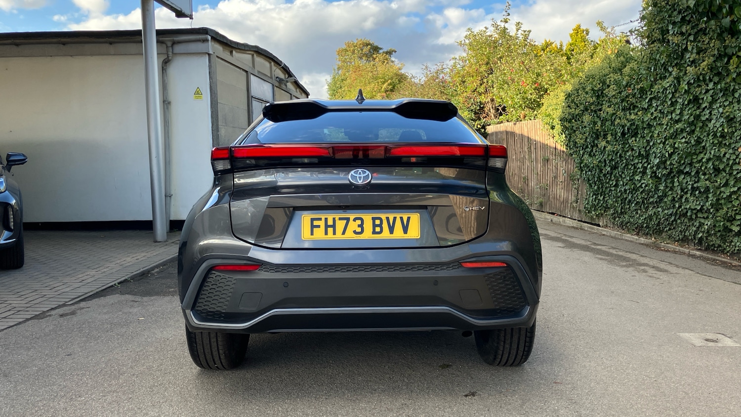 Used Toyota C-HR 2023 for sale - 76519256: Photo 19