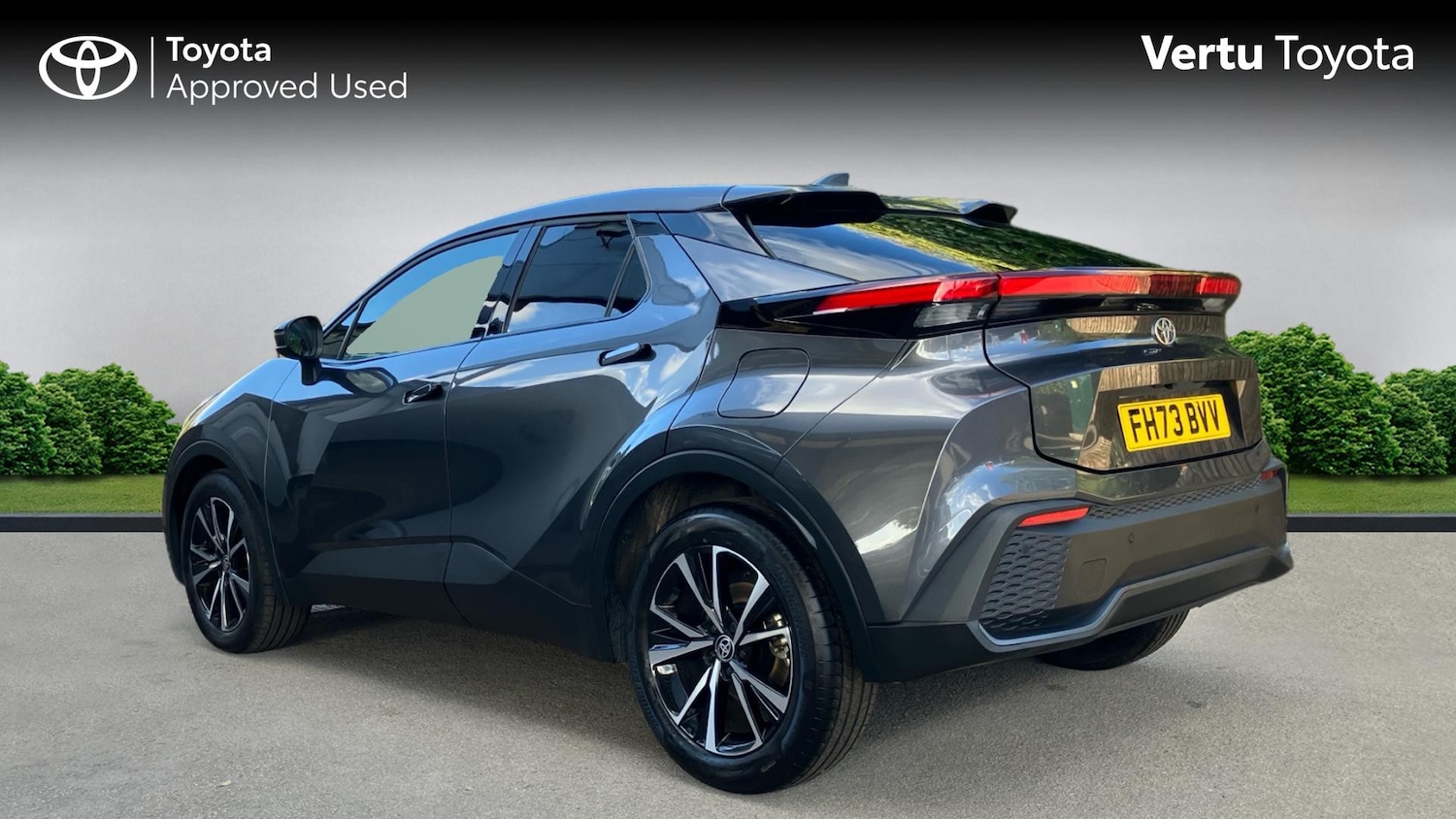 Used Toyota C-HR 2023 for sale - 76519256: Photo 4