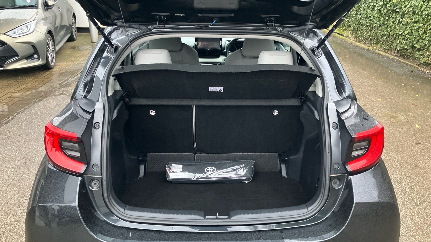 Used Toyota Yaris 2024 for sale - 77336498: Photo 14