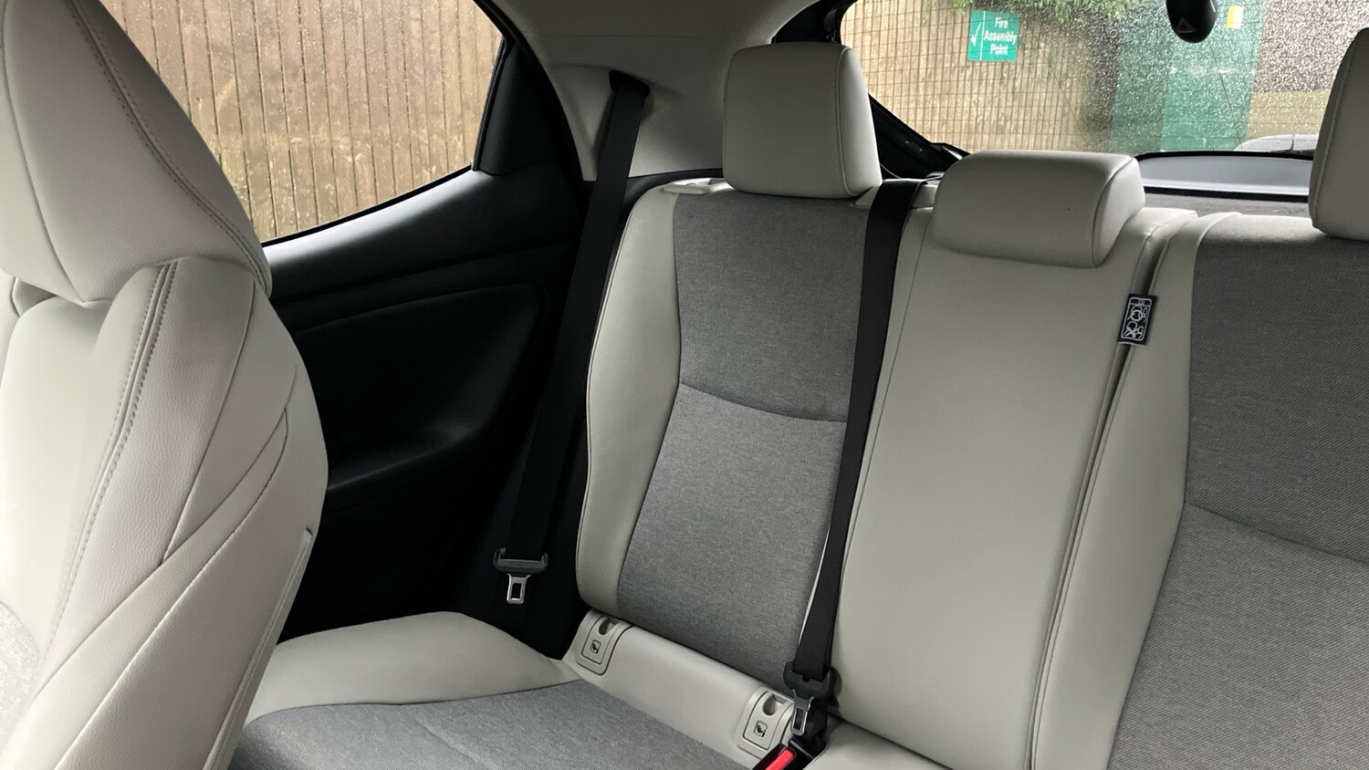 Used Toyota Yaris 2024 for sale - 77336498: Photo 20