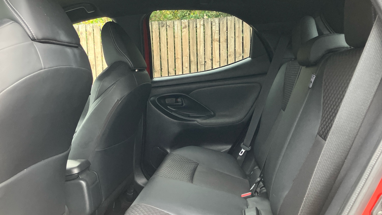 Used Toyota Yaris 2021 for sale - 76422224: Photo 13