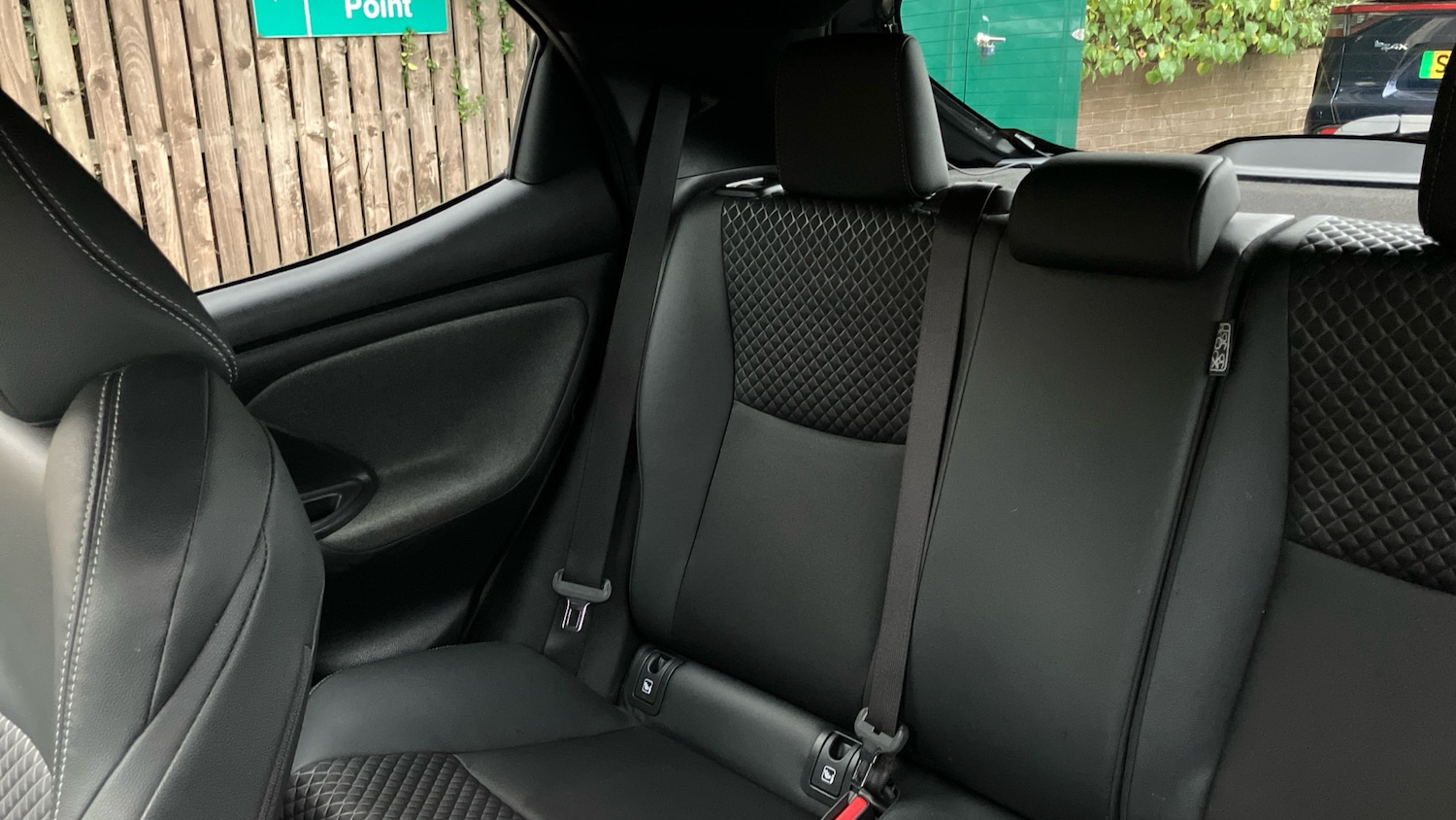 Used Toyota Yaris 2021 for sale - 76422224: Photo 20