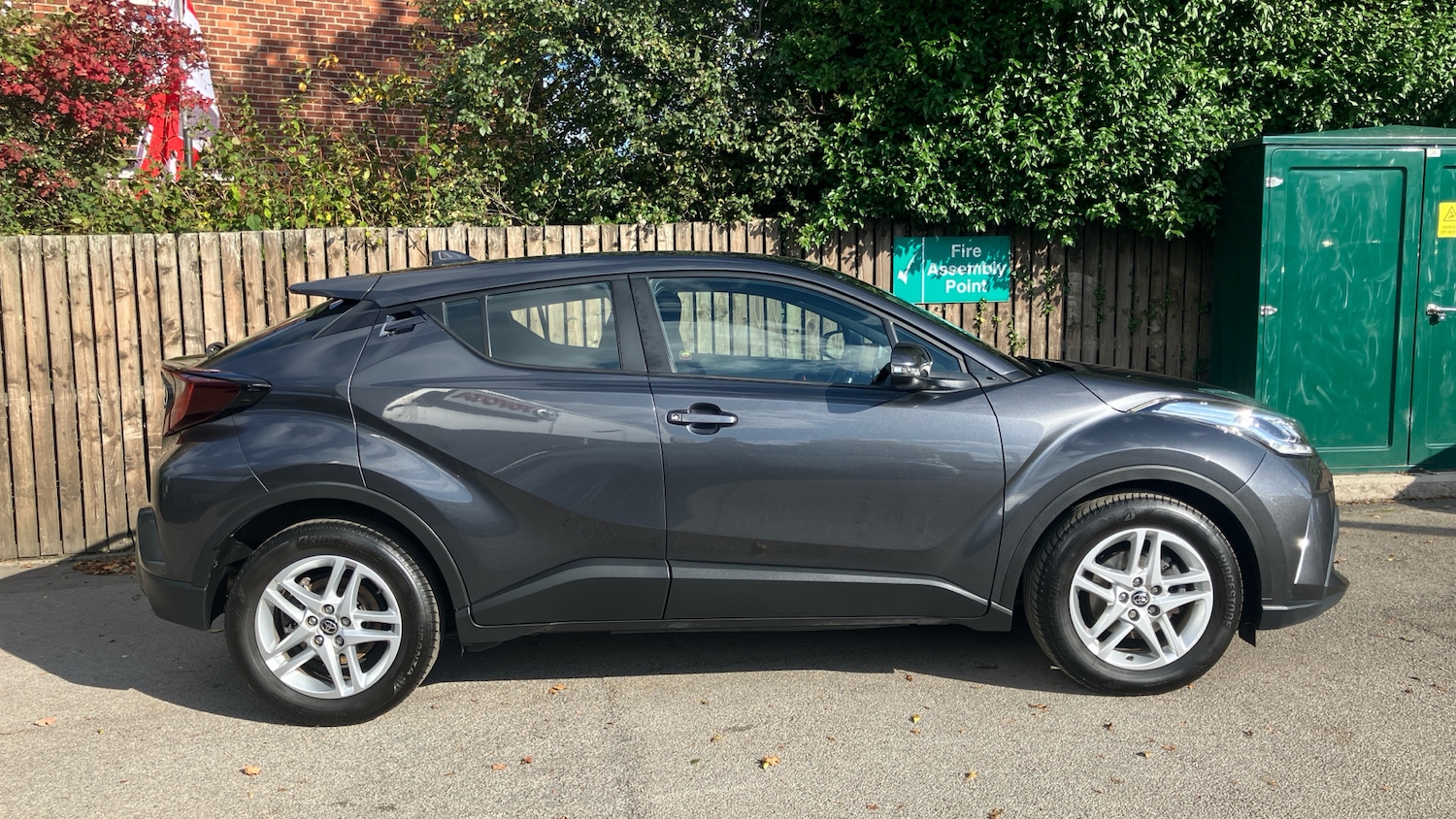 Used Toyota C-HR 2023 for sale - 76131163: Photo 16