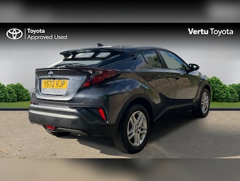 Used Toyota C-HR 2023 for sale - 76131163: Photo 2