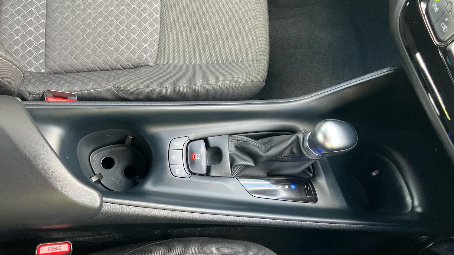 Used Toyota C-HR 2023 for sale - 76131163: Photo 37