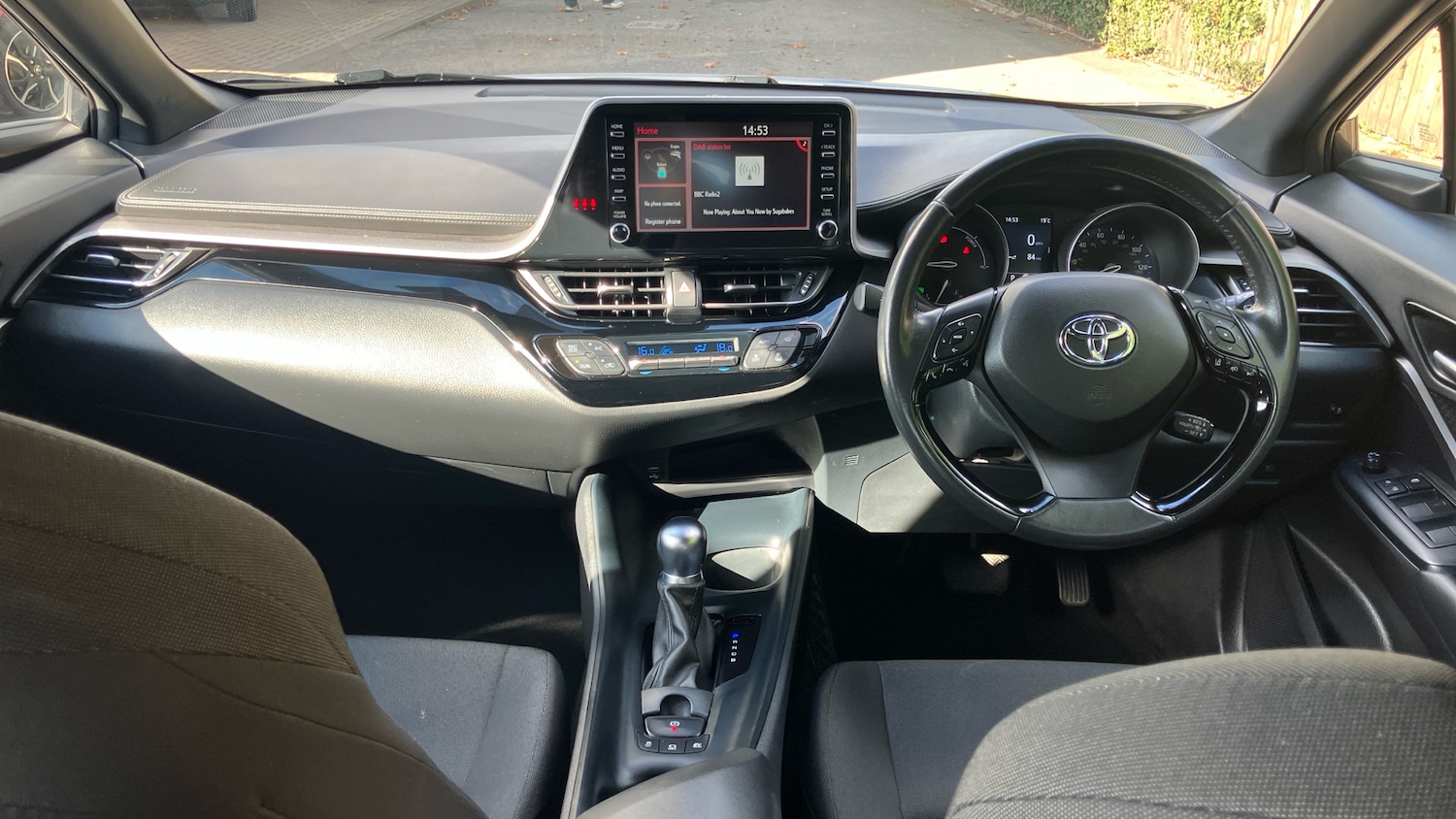 Used Toyota C-HR 2023 for sale - 76131163: Photo 5
