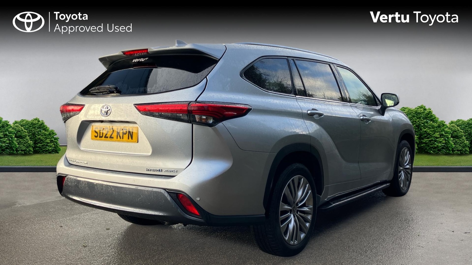 Used Toyota Highlander 2022 for sale - 78123389: Photo 2