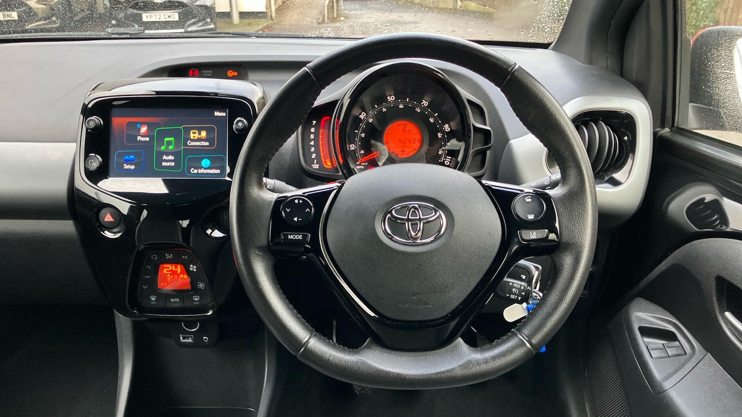 Used Toyota AYGO 2021 for sale - 76734917: Photo 8