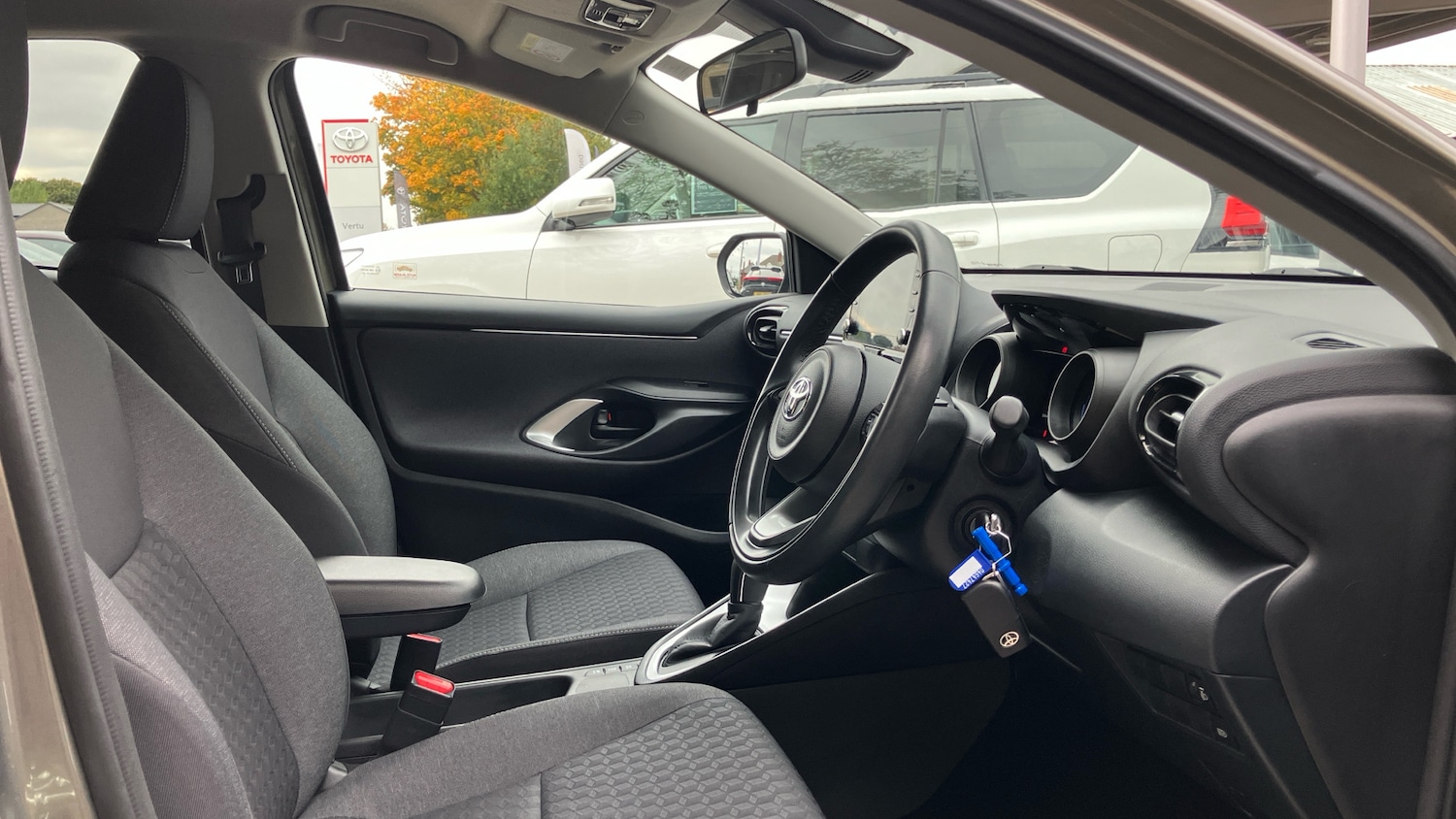 Used Toyota Yaris 2023 for sale - 76131154: Photo 11