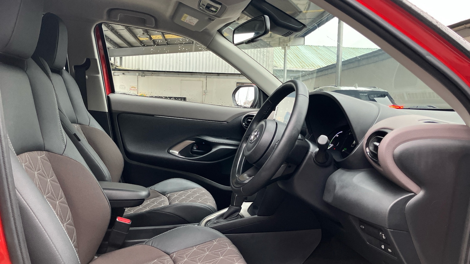 Used Toyota Yaris Cross 2023 for sale - 77530148: Photo 11