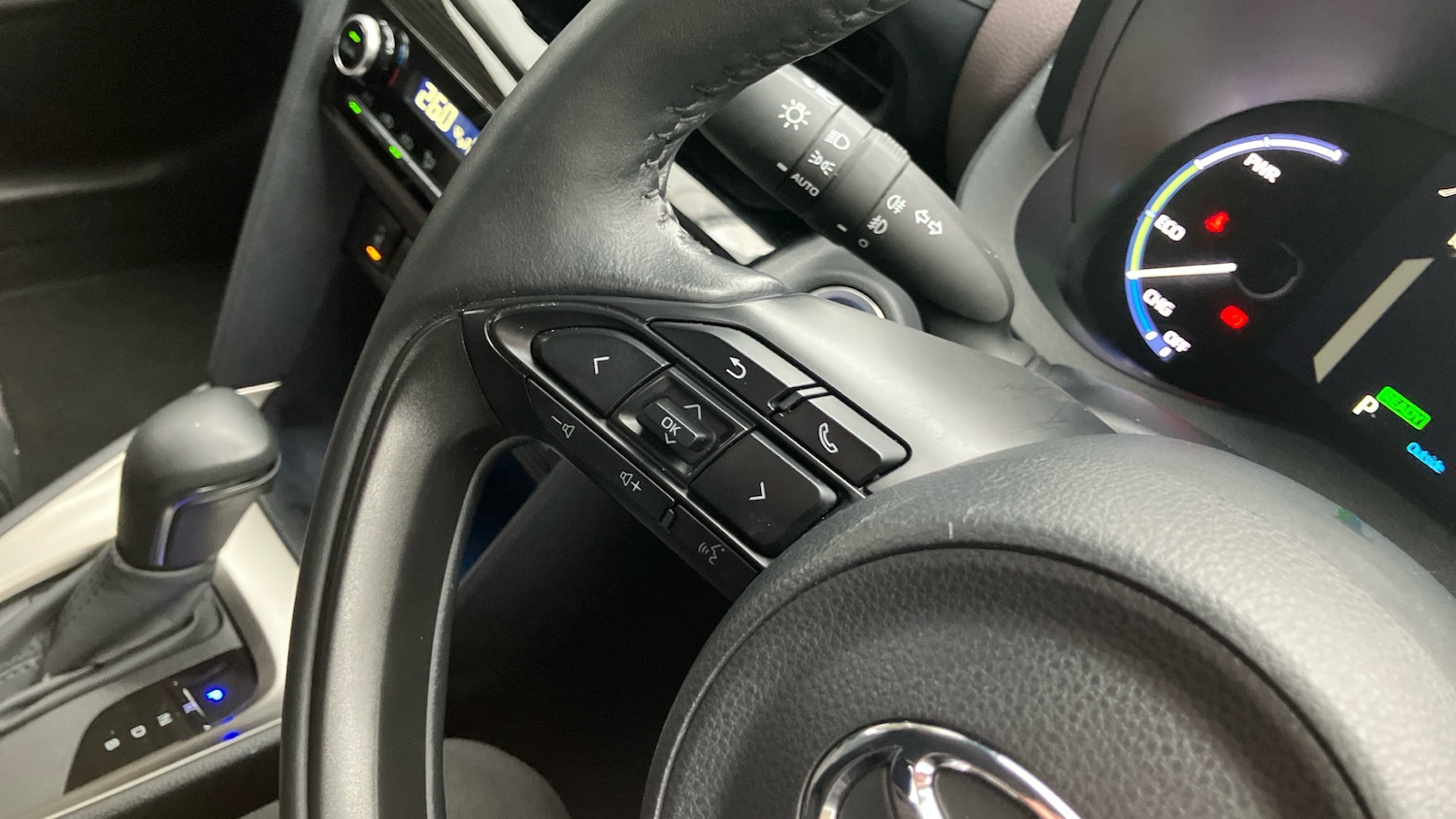 Used Toyota Yaris Cross 2023 for sale - 77530148: Photo 33