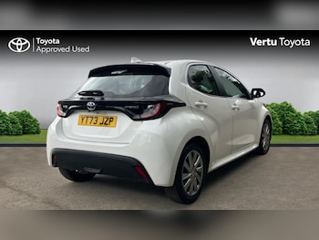 Used Toyota Yaris 2023 for sale - 79504768: Photo