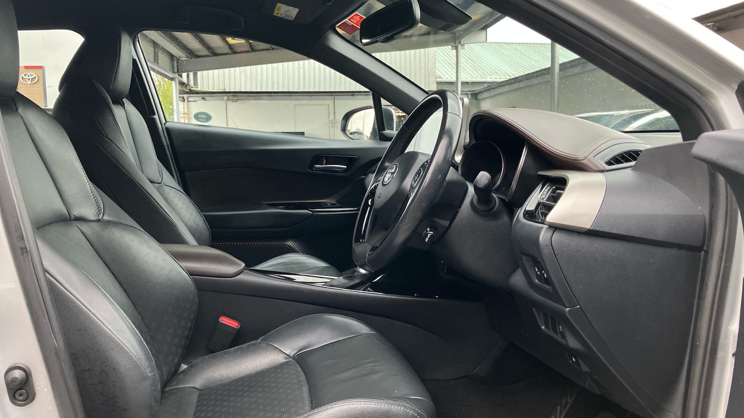 Used Toyota C-HR 2019 for sale - 76834044: Photo 11