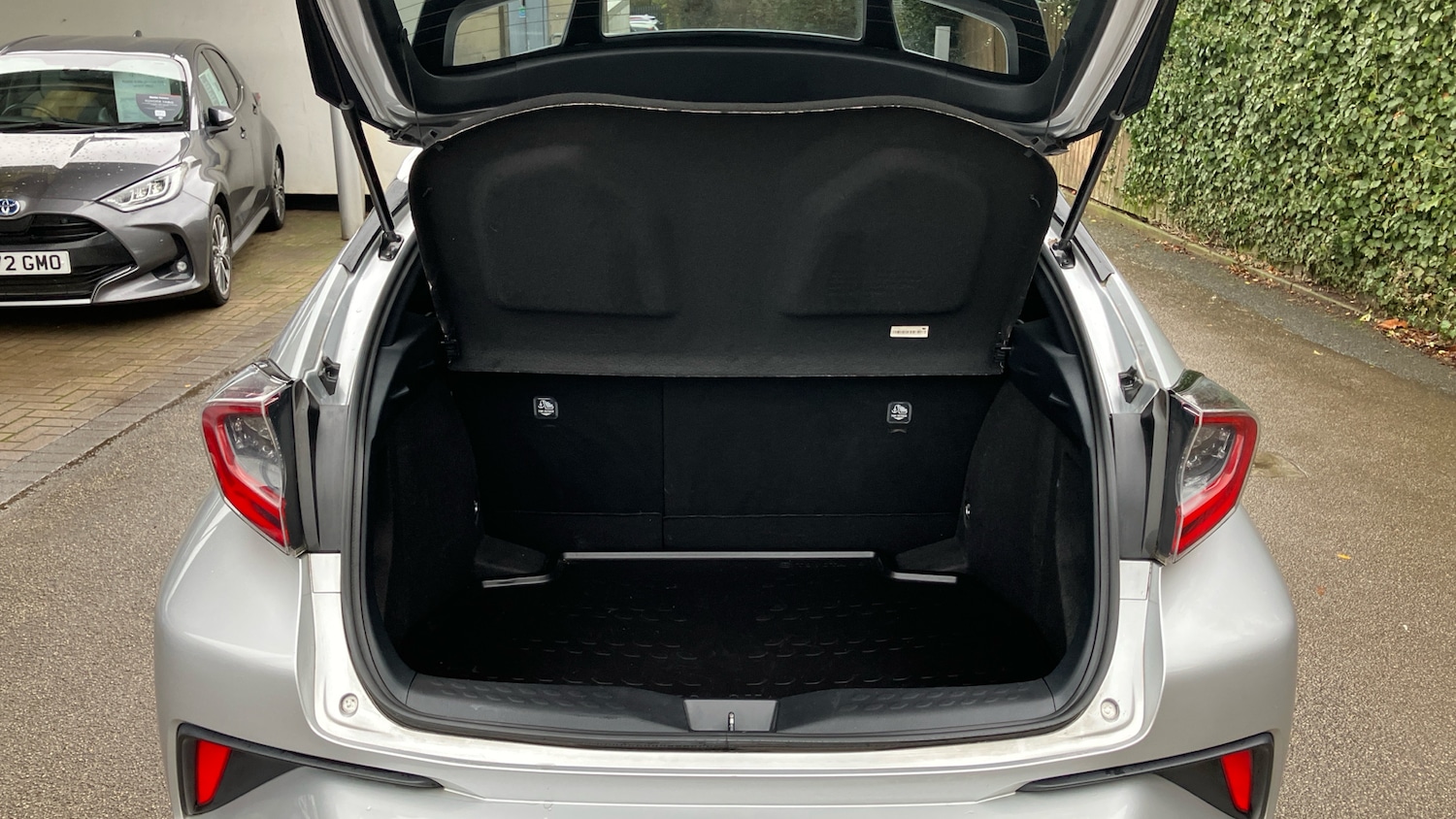 Used Toyota C-HR 2019 for sale - 76834044: Photo 14