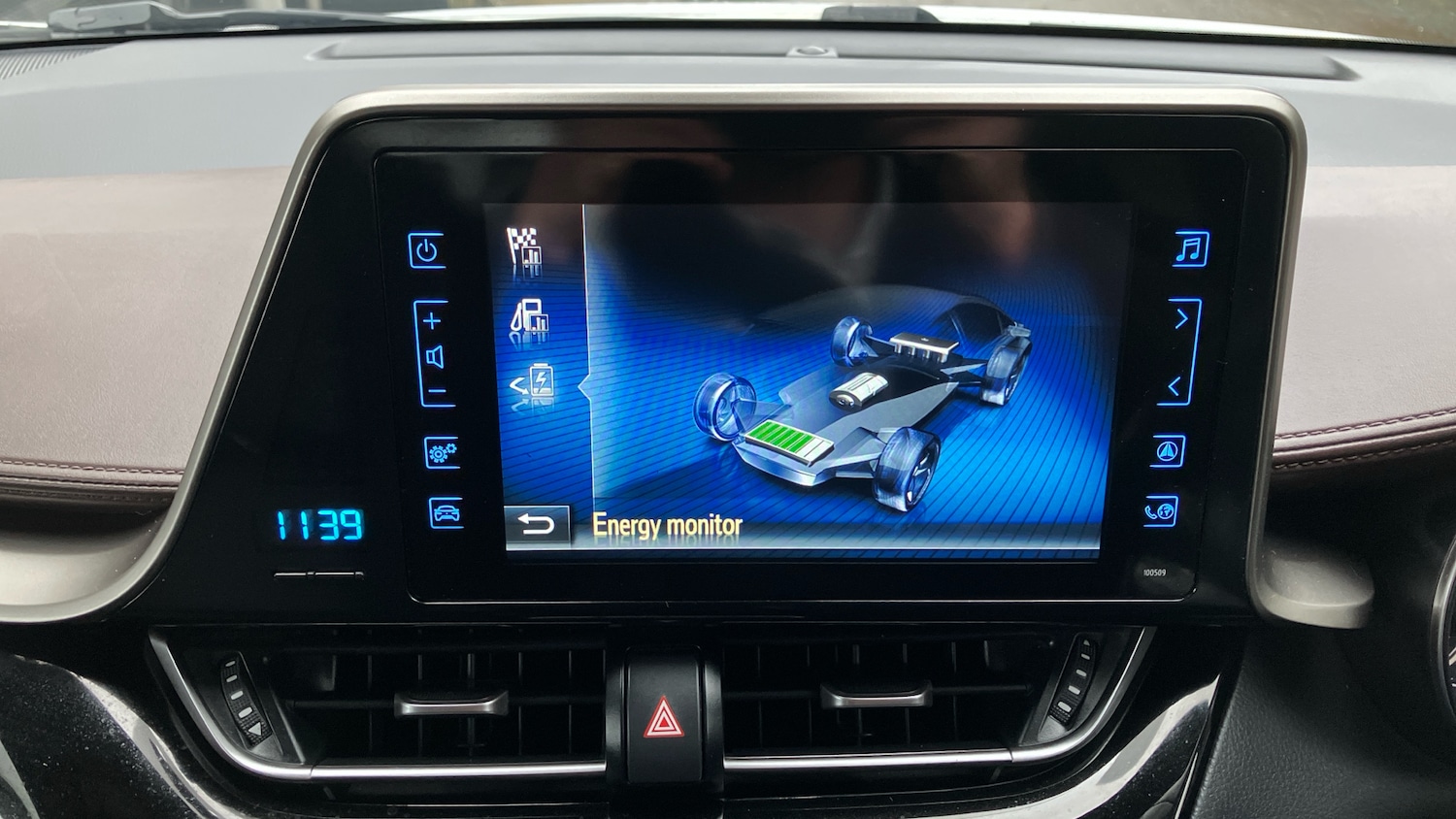 Used Toyota C-HR 2019 for sale - 76834044: Photo 24