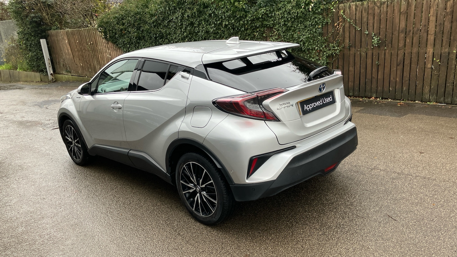 Used Toyota C-HR 2019 for sale - 76834044: Photo 30