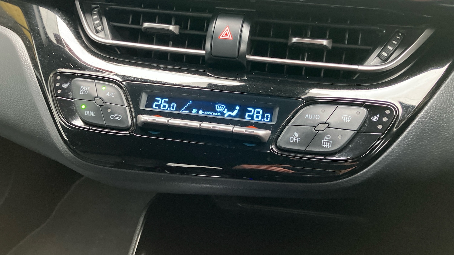 Used Toyota C-HR 2019 for sale - 76834044: Photo 37