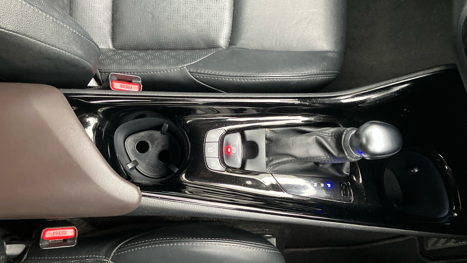 Used Toyota C-HR 2019 for sale - 76834044: Photo 38