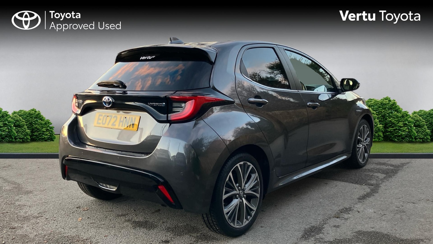 Used Toyota Yaris 2022 for sale - 76638535: Photo 2