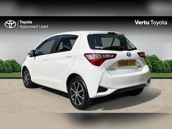 Used Toyota Yaris 2018 for sale - 78654915: Photo