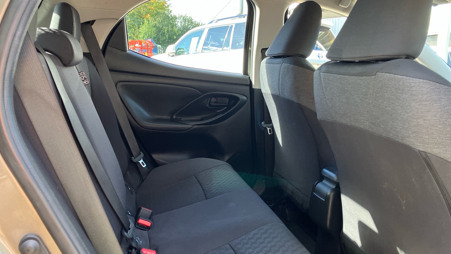 Used Toyota Yaris 2023 for sale - 76146440: Photo 12