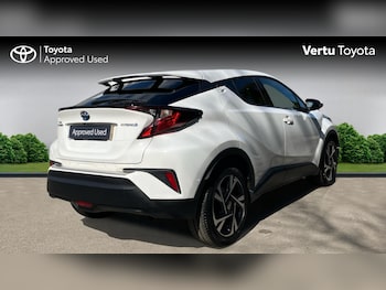 Used Toyota C-HR 2023 for sale - 78325190: Photo