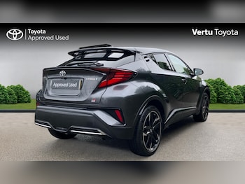 Used Toyota C-HR 2023 for sale - 78953231: Photo