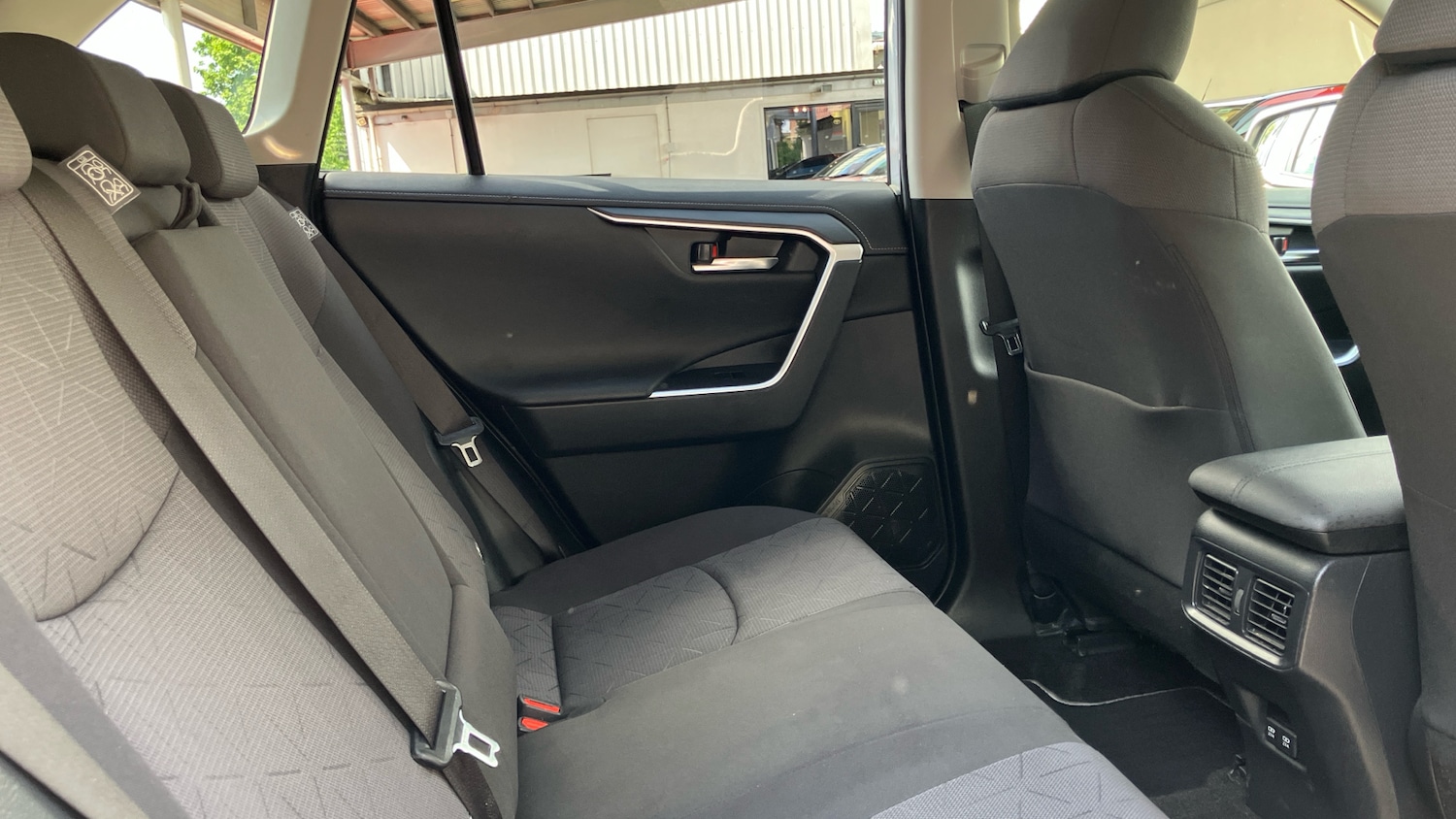 Used Toyota RAV4 2021 for sale - 77248574: Photo 12