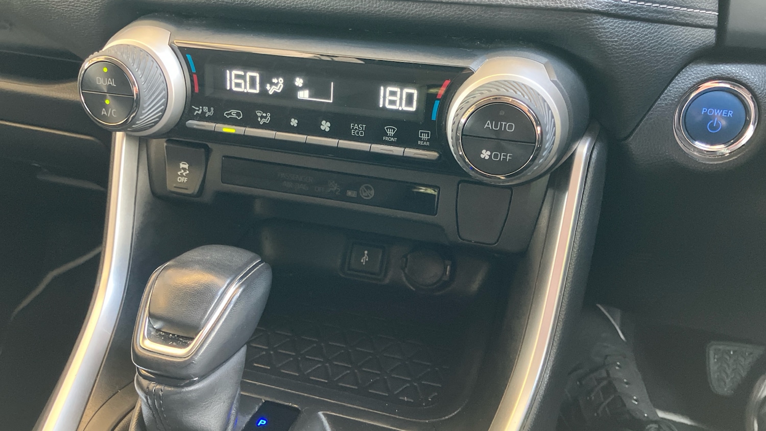 Used Toyota RAV4 2021 for sale - 77248574: Photo 34