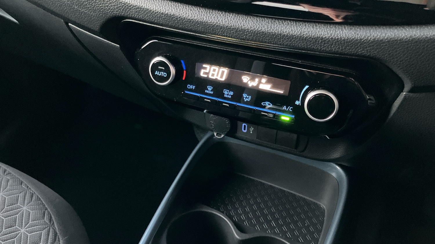 Used Toyota Aygo X 2024 for sale - 76638530: Photo 36