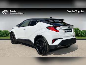 Used Toyota C-HR 2023 for sale - 78344400: Photo