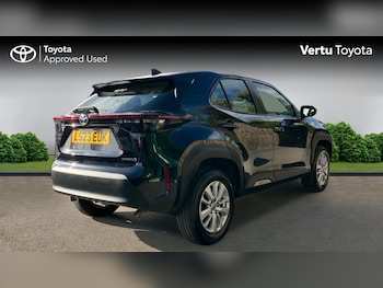 Used Toyota Yaris Cross 2023 for sale - 75924734: Photo