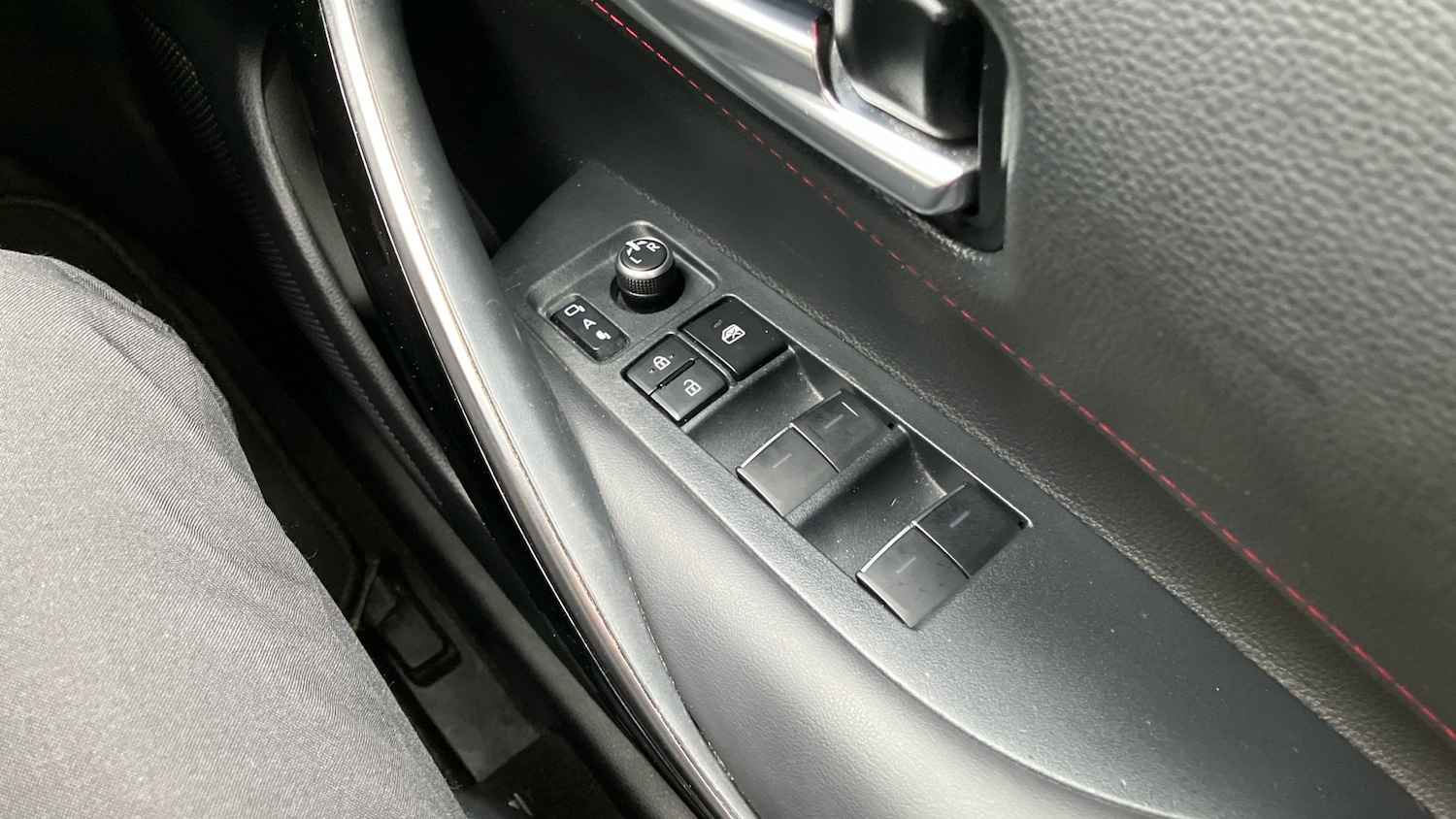 Used Toyota Corolla 2020 for sale - 76863729: Photo 32