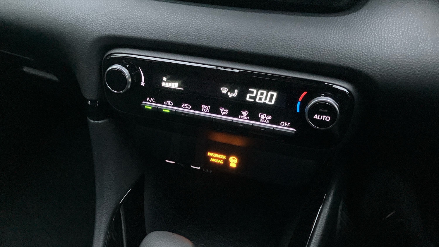 Used Toyota Yaris 2025 for sale - 77883759: Photo 34