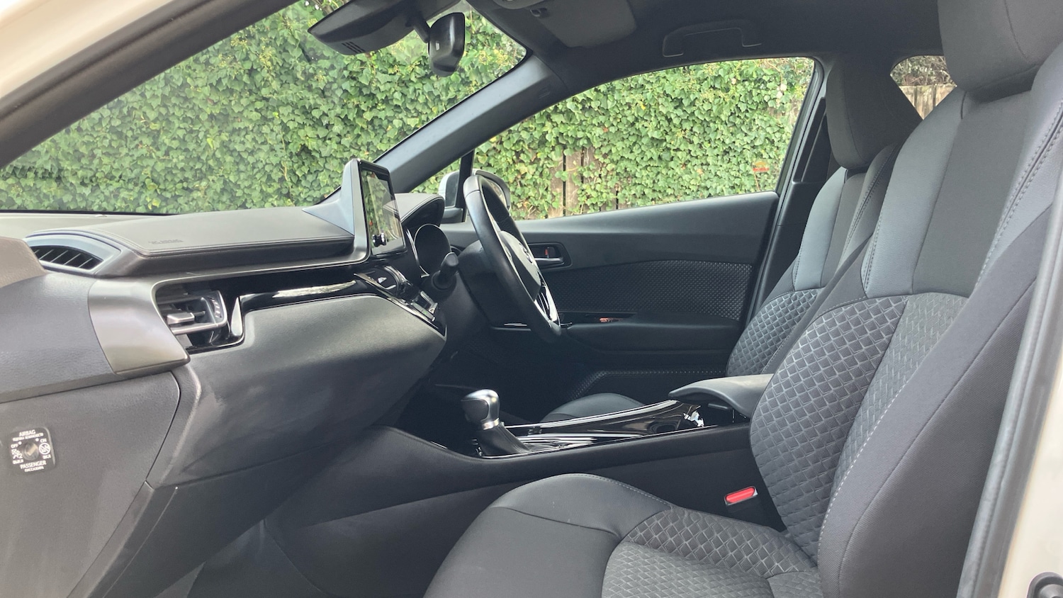 Used Toyota C-HR 2022 for sale - 77033344: Photo 10