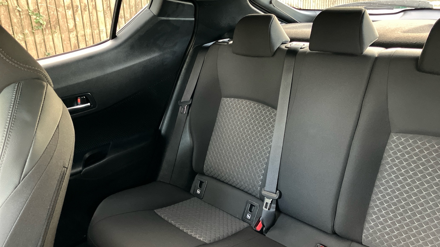 Used Toyota C-HR 2022 for sale - 77033344: Photo 20