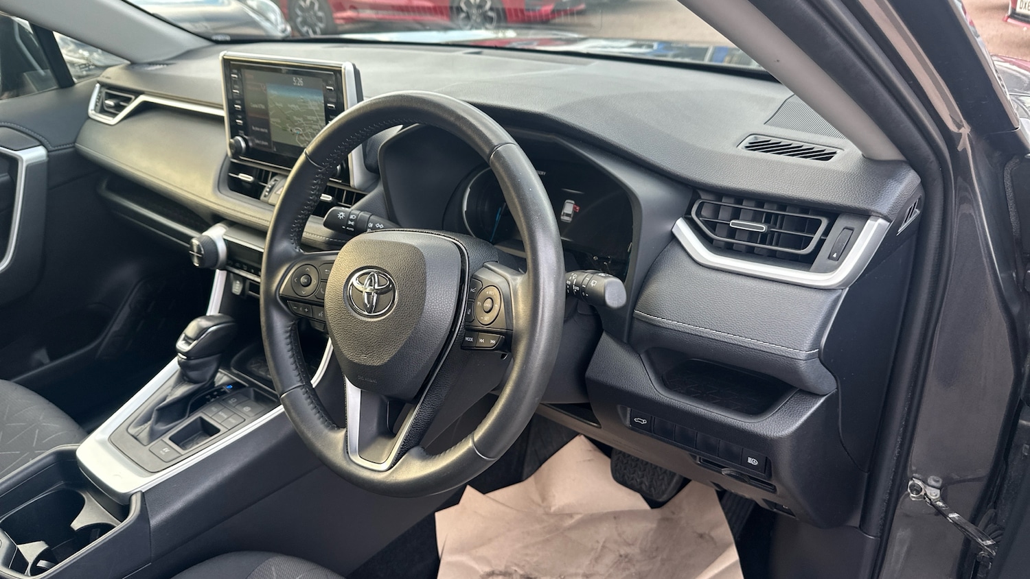 Used Toyota RAV4 2021 for sale - 76598861: Photo 11